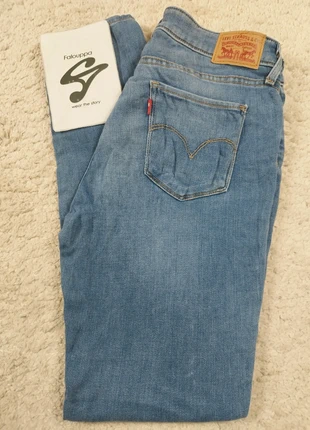 Levi's 711 skinny taille haute avec elasthanne en excellent état 10/10 taille 🇫🇷 38•W29 L30, marque: Levi's, état: Très bon état, taille: M / 38 / 10, 16,00 €, 17,50 € Protection acheteurs (Pro) incluse