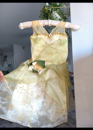 Robe tyna 4, brand: Disney, condition: Very good, size: 4 years / 104 cm, €29.99, €32.19 includes Buyer Protection