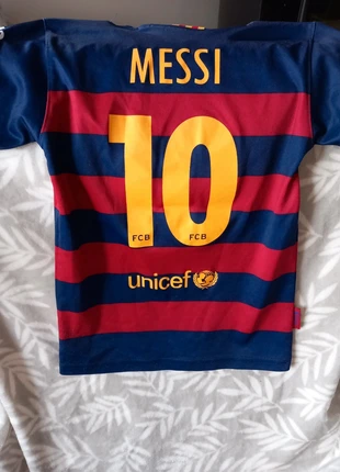 Tenue Messi FC Barcelone, brand: FC Barcelona, condition: Good, size: 6 years / 116 cm, €4.00, €4.90 includes Buyer Protection