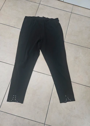 Pantalone nero, merk: Made In Italy, staat: Heel goed, maat: L / 40 / 12, € 2,00, € 2,80 inclusief Kopersbescherming