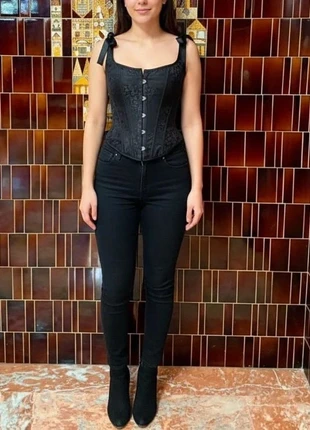 Bustier corset noir "gants", marque: Studio Celeste, état: Très bon état, taille: S / 36 / 8, 15,00 €, 16,45 € Protection acheteurs (Pro) incluse