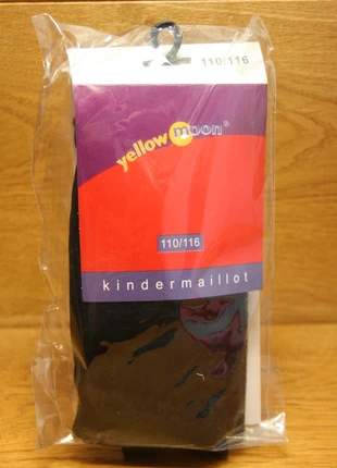 Maillot Yellow Moon 110-116 zwart, merk: Yellow, staat: Nieuw met prijskaartje, maat: 5 jaar / 110 cm, € 3,00, € 3,85 inclusief Kopersbescherming Pro