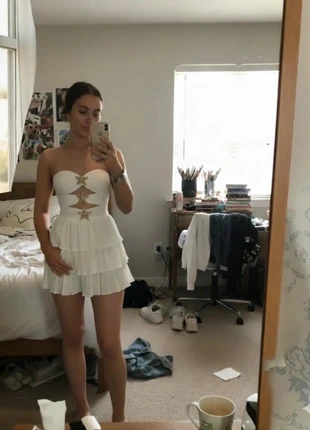 Robe bustier courte blanche avec broche étoile de mer, brand: Sea Breeze Collection, condizioni: Ottime, taglia: S / IT 40 / EU 36, €54.99, €58.44 include la Protezione acquisti