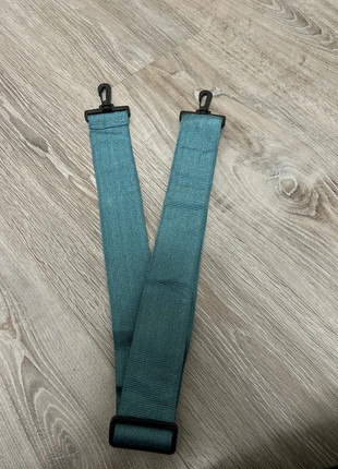 Four-Amsterdam band, merk: FOUR Amsterdam, staat: Heel goed, € 12,00, € 13,30 inclusief Kopersbescherming