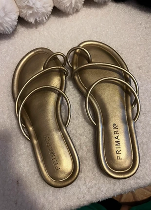 Claquettes dorée plate, brand: Primark, condition: Very good, size: 36, €2.00, €2.80 includes Buyer Protection