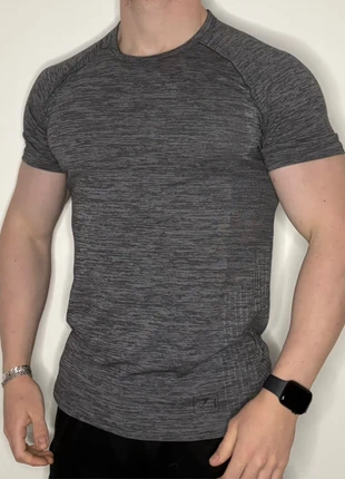 Gymshark Retake Seamless T-shirt gris - Taille S, marque: Gymshark, état: Très bon état, taille: S, 14,00 €, 15,40 € Protection acheteurs (Pro) incluse