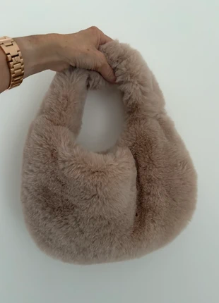 Adorable petit sac en fausse fourrure, brand: Fourrure, condition: New without tags, €8.00, €9.10 includes Buyer Protection