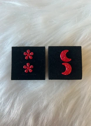 Orecchini rossi a forma di fiore e luna|eleganti fatti a mano|Idea regalo Natale/San Valentino, brand: Mano, condizioni: Nuovo senza cartellino, €10.00, €11.20 include la Protezione acquisti