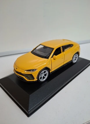 Miniature -> 1.32 <- Lamborghini Urus. De nombreux modèles en vente dans ma boutique, marke: Collection, zustand: Neu, 11,50 €, 12,78 € beinhaltet Vinted-Käuferschutz Pro