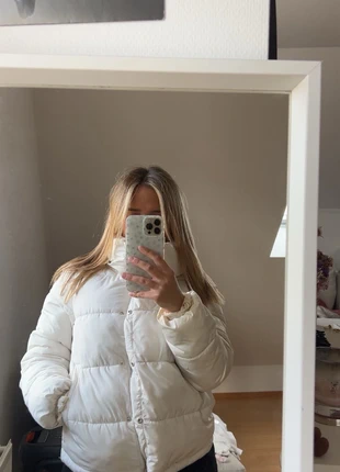 Veste hivers blanche stardivarius femme taille xs, merk: Stradivarius, staat: Heel goed, maat: XS / 34 / 6, € 6,49, € 7,51 inclusief Kopersbescherming