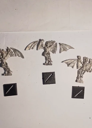 3 harpies elf noirs, marque: Games Workshop, état: Très bon état, 30,00 €, 32,20 € Protection acheteurs incluse