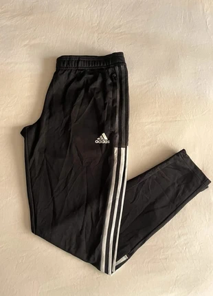 Jogging Adidas Homme noir Taille M, marque: adidas, état: Très bon état, taille: M, 18,00 €, 19,60 € Protection acheteurs incluse