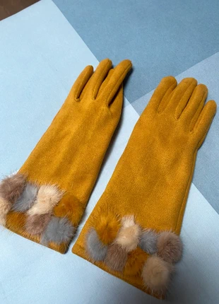 Guanti eleganti color senape con dettagli pelosi, condizioni: Ottime, taglia: Taglia unica, €5.00, €5.95 include la Protezione acquisti