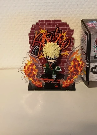 My hero academia, marque: Re-Mont, état: Très bon état, taille: Taille unique, 10,00 €, 11,20 € Protection acheteurs incluse