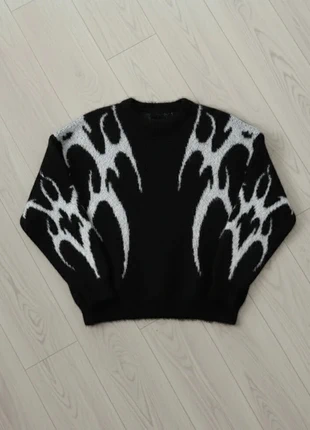 Vintage Pull Tricot Oversize Noir Effet Poilu Motif Flammes Blanches Grunge, marque: Vintage Dressing, état: Très bon état, taille: M, 60,00 €, 63,70 € Protection acheteurs incluse
