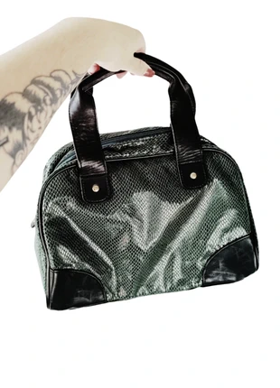 Fake snake skin bag, merk: Alternative, staat: Heel goed, € 4,99, € 5,94 inclusief Kopersbescherming Pro
