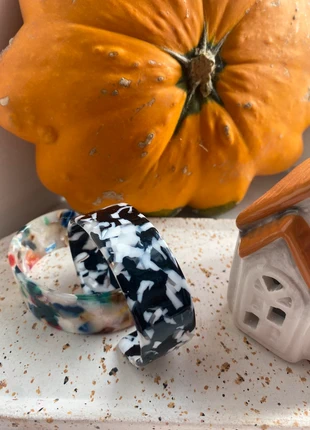 🐮 Bracelet jonc rigide noir et blanc à effet marbré / écaille, ultra tendance., brand: Boutique Bohéme, condizioni: Nuovo con cartellino, €4.50, €5.43 include la Protezione acquisti