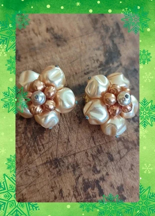 Boucles d’oreilles clips vintage – fleurs perles nacrées, brand: Vintage Boutique, condition: Very good, €9.00, €10.15 includes Buyer Protection Pro