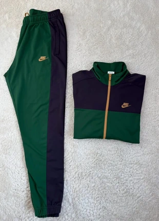 Ensemble survêtement Nike club fleece - M - vert bleu marine, marque: Nike, état: Neuf sans étiquette, taille: M, 59,00 €, 62,65 € Protection acheteurs (Pro) incluse