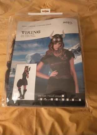 Déguisement femme viking, marque: Jadeo, état: Très bon état, taille: S / 36 / 8, 15,00 €, 16,45 € Protection acheteurs incluse