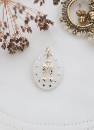 Médaille miraculeuse Marie en porcelaine or fin pendentif religieux, marque: cirine, état: Très bon état, 15,00 €, 16,45 € Protection acheteurs (Pro) incluse