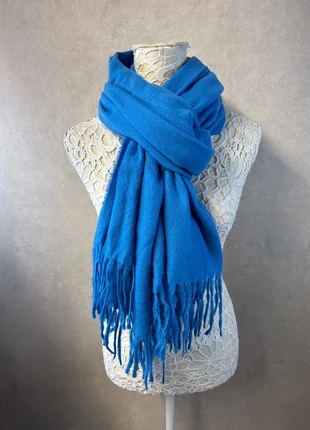 Écharpe bleue à franges – Parfois – Lot MI30, condition: Very good, €7.00, €8.05 includes Buyer Protection Pro