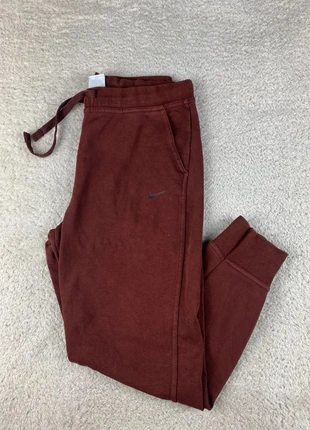 Jogging Nike Marron Solo Swoosh Noir 6C - M, marque: Nike, état: Très bon état, taille: M, 29,99 €, 32,19 € Protection acheteurs incluse