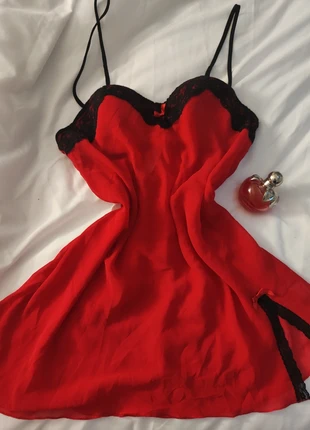 Nuisette courte, marque: Apt. 9, état: Très bon état, taille: M / 38 / 10, 8,00 €, 9,10 € Protection acheteurs incluse