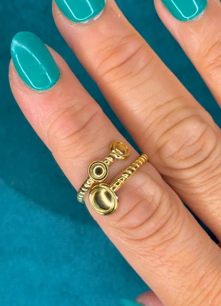 RVS ring Yelle, brand: Boutiek, condizioni: Nuovo senza cartellino, taglia: Regolabile, €2.99, €3.84 include la Protezione acquisti Pro