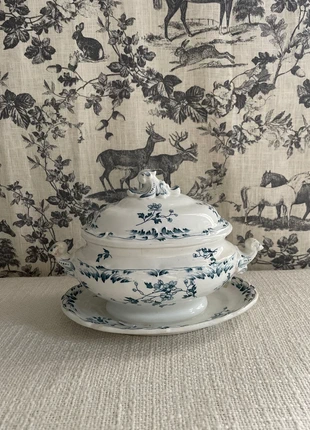 Saucière couverte terre de fer, staat: Goed, € 35,00, € 37,45 inclusief Kopersbescherming Pro