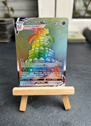 Charmilly Vmax 073/072, marke: Pokémon, zustand: Sehr gut, 5,50 €, 6,48 € beinhaltet Vinted-Käuferschutz Pro
