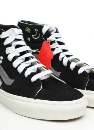 Magnifiques Vans montantes Édition limitée fleurs lune modèle rare 36, marca: Vans, estado: Novo com etiquetas, tamanho: 36, €65.00, €68.95 inclui Proteção do Comprador Pro