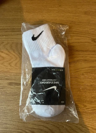 Chaussettes Nike blanche 38-42 x3, marque: Nike, état: Neuf avec étiquette, taille: S | 38–42, 5,00 €, 5,95 € Protection acheteurs incluse