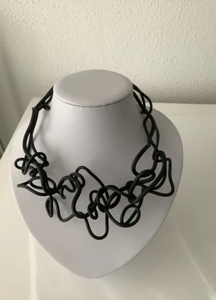 Zwarte kreukketting nieuw, marque: bezig bijtje, état: Neuf avec étiquette, 12,50 €, 13,83 € Protection acheteurs incluse