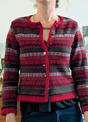 Superbe cardigan autrichien 100% laine Taille 38/40, marque: Vintage Dressing, état: Très bon état, taille: M / 38 / 10, 38,00 €, 40,60 € Protection acheteurs (Pro) incluse