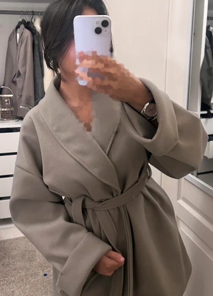 Trench mi long taupe, brand: Boutique indépendante, condizioni: Ottime, taglia: Taglia unica, €18.00, €19.60 include la Protezione acquisti