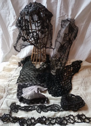 Lot Broderie Perles et dentelle XIXe, marque: Brocante XIXe, état: Bon état, 65,00 €, 68,95 € Protection acheteurs (Pro) incluse