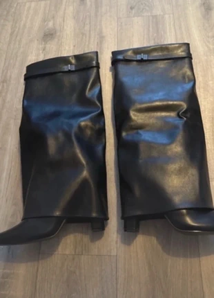 Bottes à talon PrettyLittleThing – Pointure 38, marca: PrettyLittleThing, estado: Novo sem etiquetas, tamanho: 38, €65.00, €68.95 inclui Proteção do Comprador