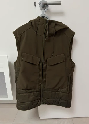 Veste Sans Manches C.P Company Taille 50 ( environ taille M je pense), brand: C.P. Company, condition: Very good, size: M, €250.00, €263.20 includes Buyer Protection