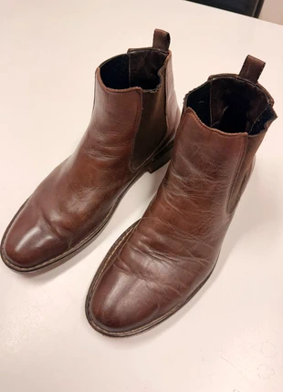 Scarpe uomo 42 vera pelle, merk: Pollini, staat: Goed, maat: 42, € 80,00, € 84,70 inclusief Kopersbescherming