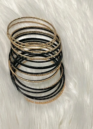 Bracciali, marke: Vintage Dressing, zustand: Sehr gut, 7,00 €, 8,05 € inklusive Vinted-Käuferschutz