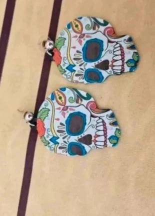 Boucle d'oreilles tête de mort, état: Neuf sans étiquette, 1,90 €, 2,70 € Protection acheteurs incluse