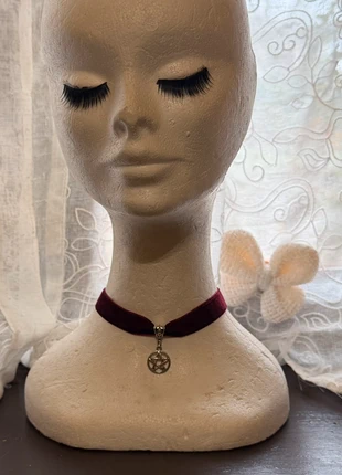 🖤 Collana Choker Goth Wicca Witchy in velluto rosso bordeaux pentacolo color argento, marque: Vintage Dressing, état: Neuf sans étiquette, 6,50 €, 7,53 € Protection acheteurs incluse