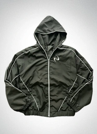 Veste coupe-vent noire à capuche / Y2K streetwear / unisexe, merk: y2k, staat: Nieuw zonder prijskaartje, maat: M, € 25,00, € 26,95 inclusief Kopersbescherming