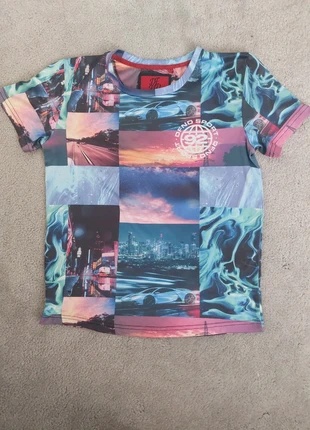 🌇 Urban Dreamscape Tee – Vibrant Patchwork Statement 🌆, condition: Very good, size: 12 years / 152 cm, £7.00, £7.86 includes Buyer Protection