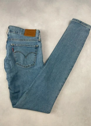 Jean Levi’S femme bleu clair Très Bon état Taille S Mode, brand: Levi's, condition: Good, size: S / 36 / 8, €8.00, €9.10 includes Buyer Protection Pro