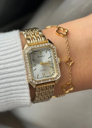 Montre dorée à cadran blanc – bracelet métal et strass – élégante et tendance, merk: Tendance, staat: Heel goed, maat: Tot 30 mm, € 19,00, € 20,65 inclusief Kopersbescherming Pro