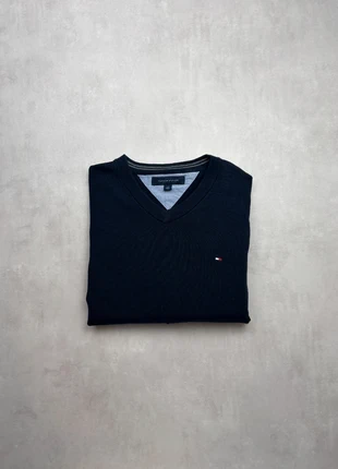 Pull Tommy Hilfiger – Col V bleu marine classique – Taille L I SKU : 000341, brand: Tommy Hilfiger, condizioni: Ottime, taglia: L, €18.00, €19.60 include la Protezione acquisti