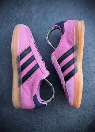 Adidas Gazelle femme | Rose et noir | Pointure 37 EU, marca: adidas, estado: Muy bueno, tamaño: 37, 65,00 €, 68,95 € Protección al comprador incluida