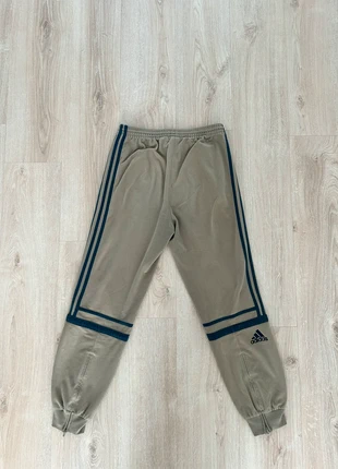 Chandal Adidas challenger meloco y2k, marque: adidas, état: Très bon état, taille: M, 50,00 €, 53,20 € Protection acheteurs incluse